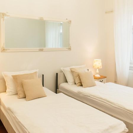 Goodlife Holiday House - Family & Friends Pozega Ngoại thất bức ảnh