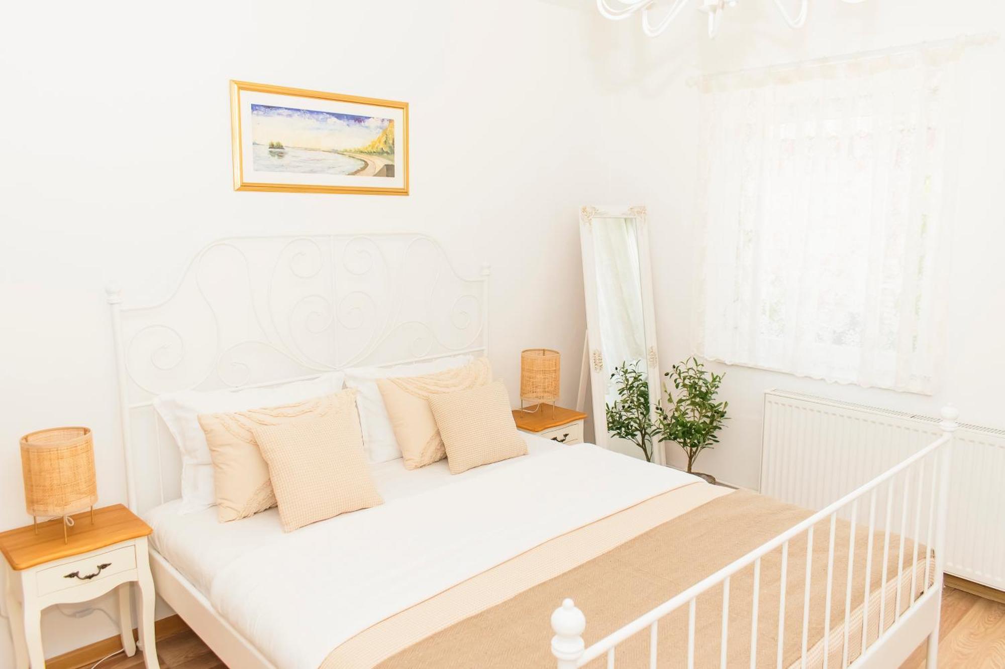 Goodlife Holiday House - Family & Friends Pozega Ngoại thất bức ảnh
